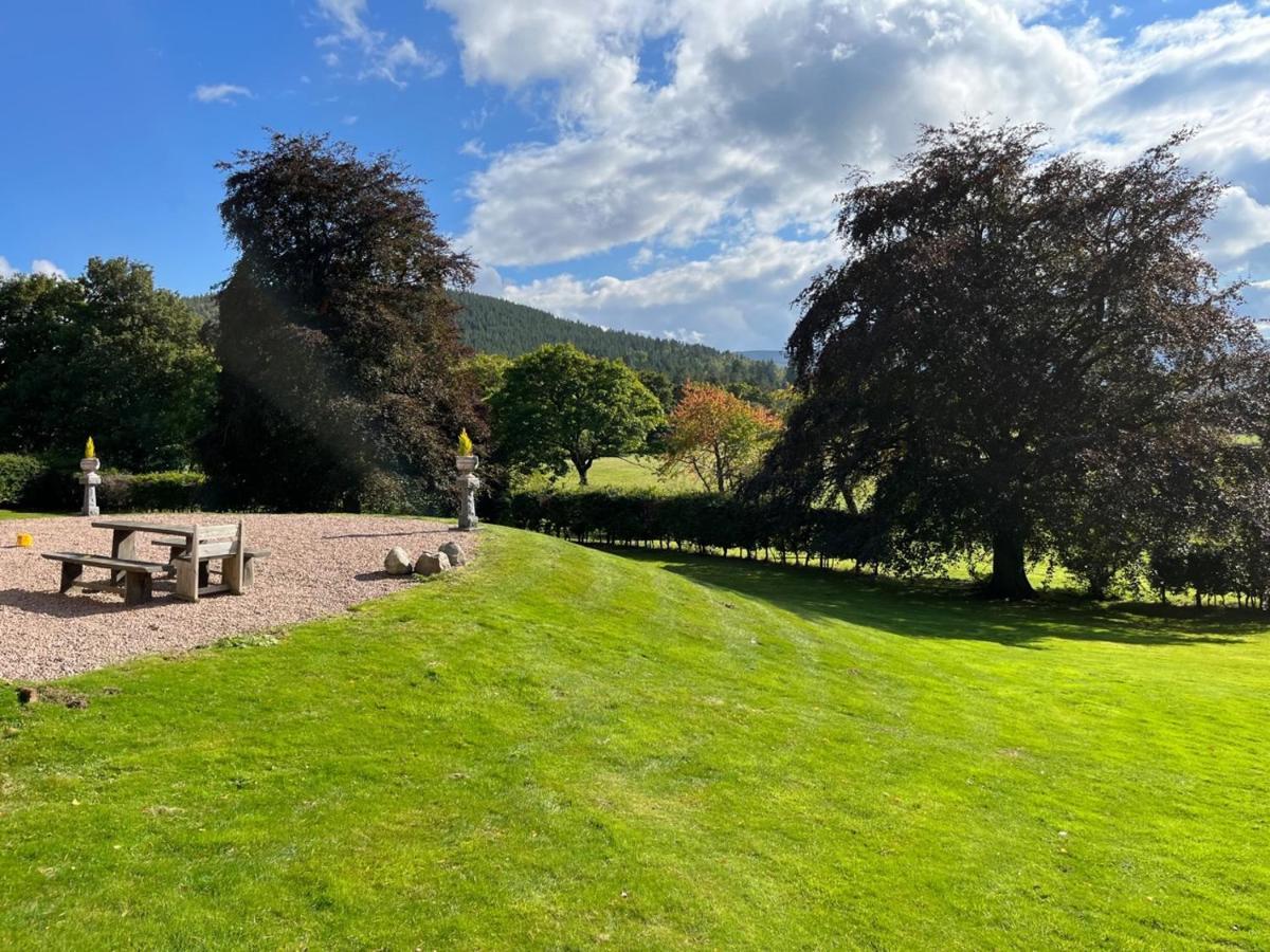 Bed and Breakfast Craggan Ballater Esterno foto